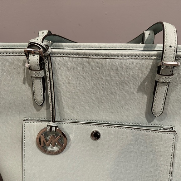 Large size tote bag.  Multiple compartments.  Mint green.  Excellent condition. - Picture 8 of 8